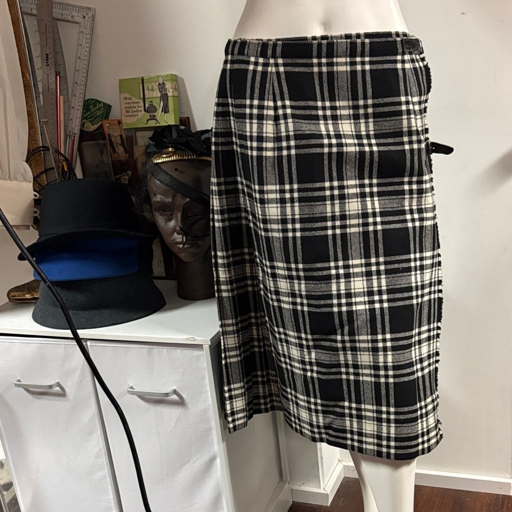 Browns of Bermuda Plaid Black and White Women's Skirting